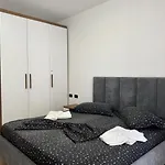 Apartmens Neli * Shëngjin