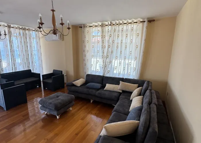 Apartmens Neli *