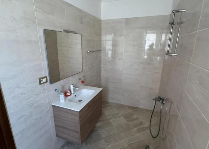 Apartmens Neli *