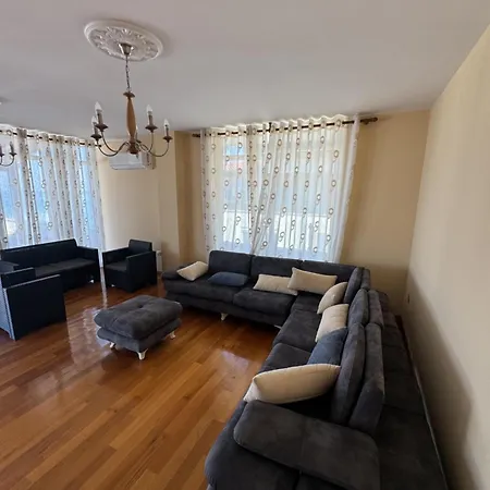 Apartmens Neli *