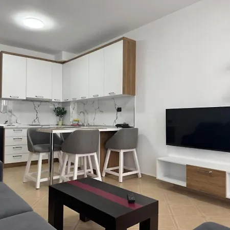 Apartmens Neli *