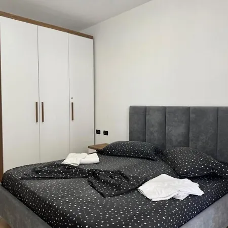 Apartmens Neli * Shëngjin